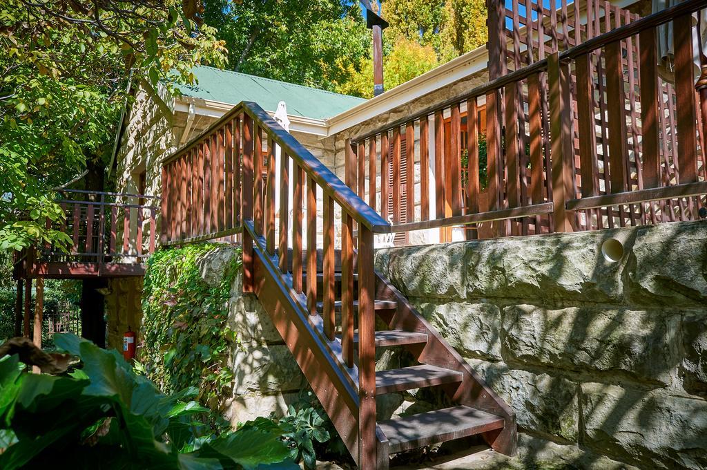 Sir Henry'S Guest House Clarens Exterior photo